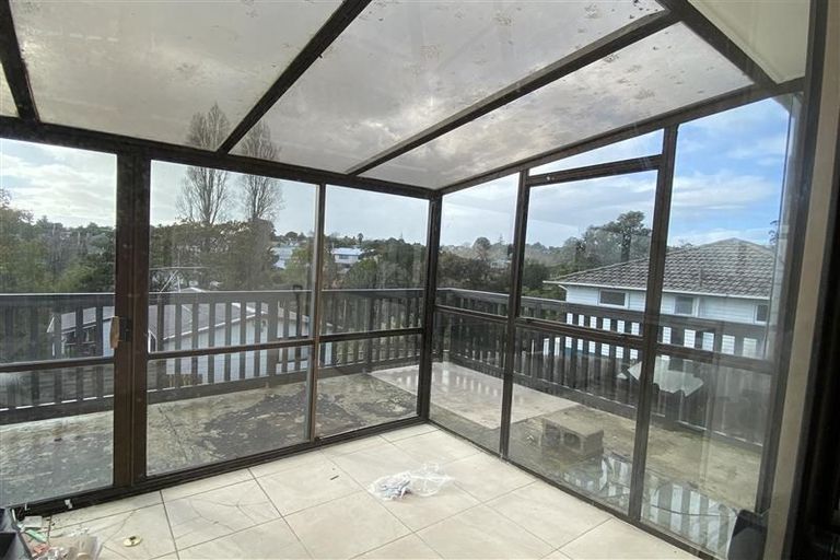 Photo of property in 50 Awaroa Road, Sunnyvale, Auckland, 0612