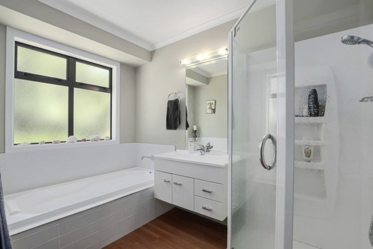 Photo of property in 2b Maungatawhiri Road, Raglan, 3295