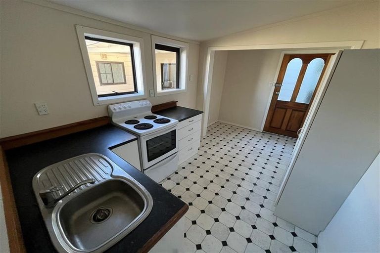 Photo of property in 67 Herald Street, Berhampore, Wellington, 6023