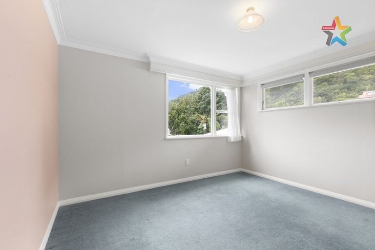 Photo of property in 8 Puriri Street, Eastbourne, Lower Hutt, 5013
