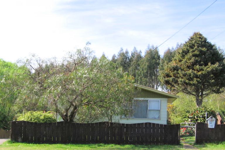 Photo of property in 32 Alison Street, Mangakakahi, Rotorua, 3015