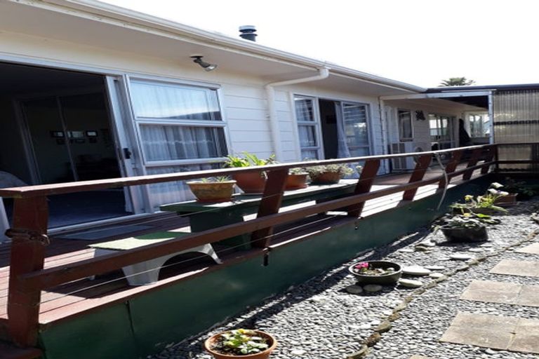 Photo of property in 37 Puriri Crescent, Edgecumbe, 3120