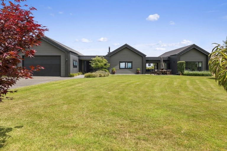 Photo of property in 32 Lacebark Drive, Kinloch, Taupo, 3377