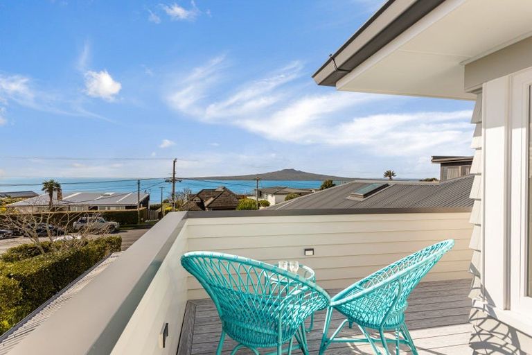 Photo of property in 31 Seacliffe Avenue, Belmont, Auckland, 0622