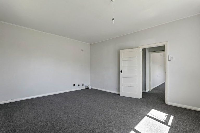 Photo of property in 28 Cornwall Street, Eltham, 4322