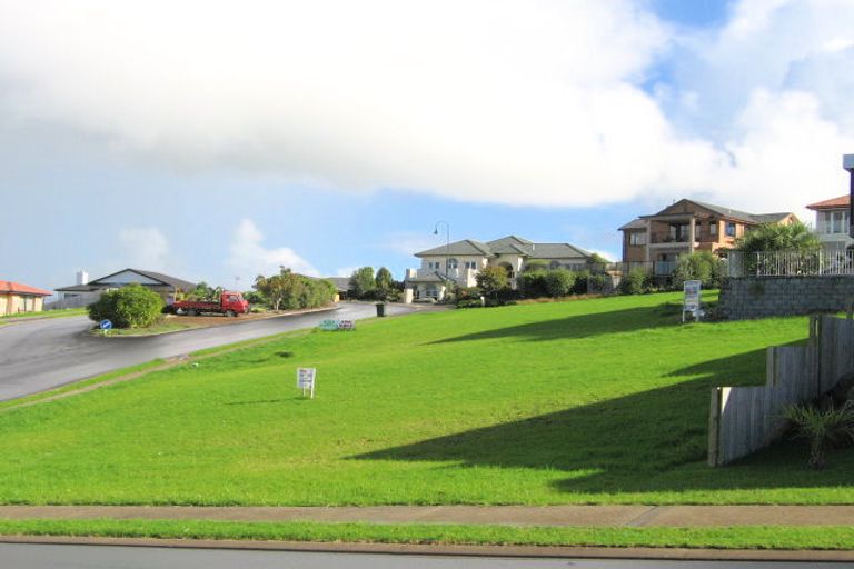 Photo of property in 26 Grovenor Drive, Orewa, 0931