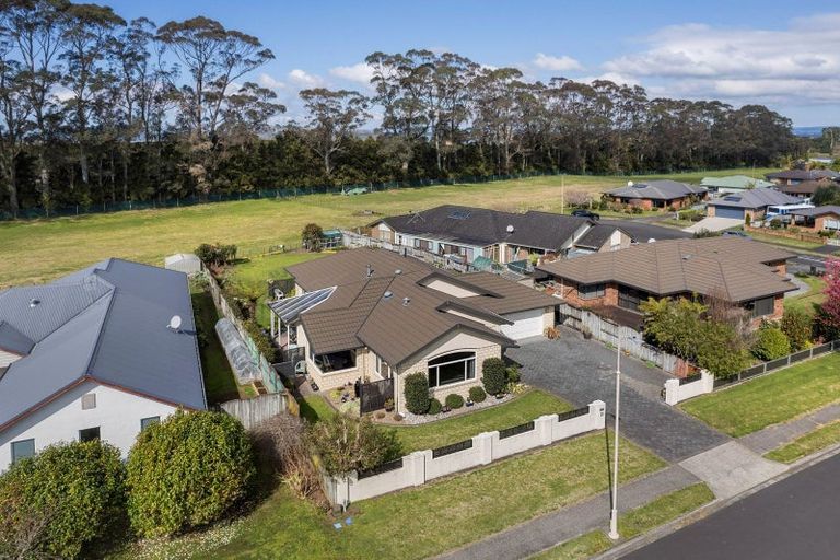 Photo of property in 15 Longmynd Drive, Katikati, 3129