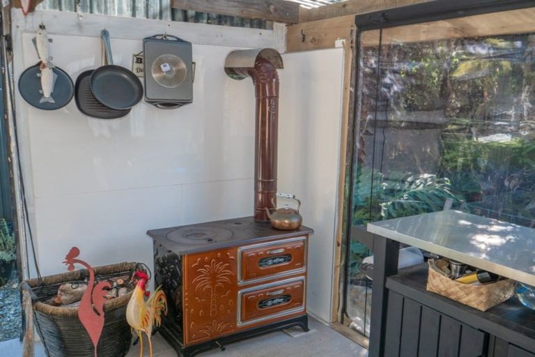 Photo of property in 23 Paradise Road, Coopers Beach, 0420