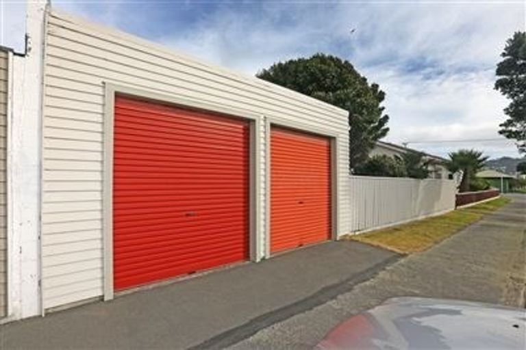 Photo of property in 38 Kauri Street, Miramar, Wellington, 6022