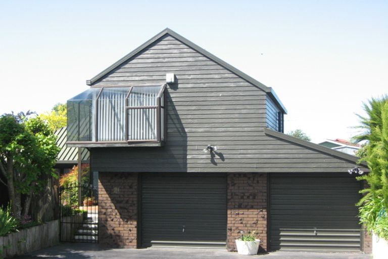 Photo of property in 21a James Condon Place, Redwood, Christchurch, 8051
