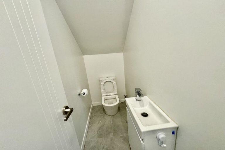 Photo of property in 98 Tarapuka Road, Westgate, Auckland, 0814