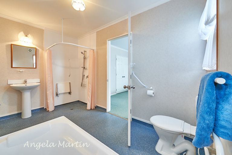Photo of property in 12a Hurley Place, Awapuni, Palmerston North, 4412