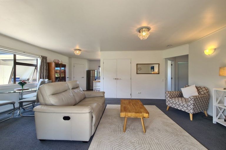 Photo of property in 2 Courthouse Lane, Coromandel, 3506