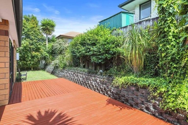 Photo of property in 39 Saralee Drive, Manurewa, Auckland, 2105