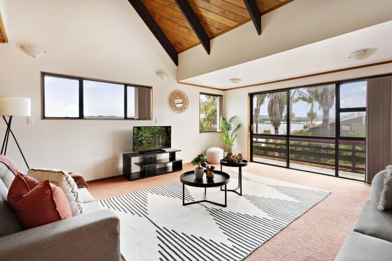 Photo of property in 16a Pah Road, Onerahi, Whangarei, 0110