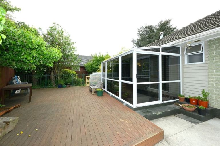 Photo of property in 116 Kendal Avenue, Burnside, Christchurch, 8053