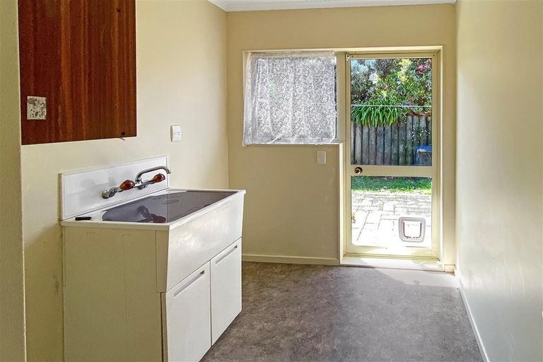 Photo of property in 16 Thelma Place, Lynmore, Rotorua, 3010