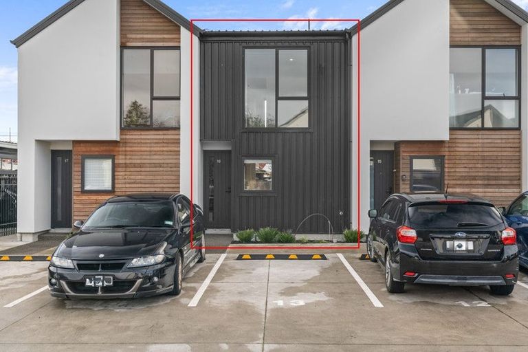 Photo of property in 16/27 New Brighton Road, Shirley, Christchurch, 8061