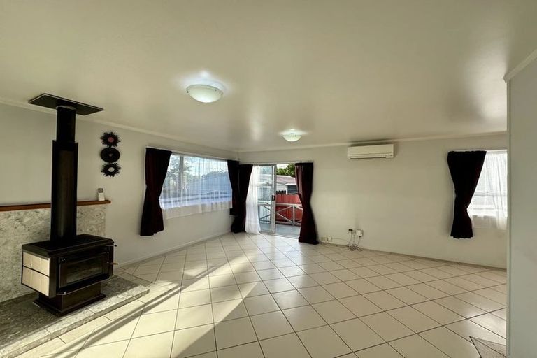 Photo of property in 2/147 Gills Road, Half Moon Bay, Auckland, 2014