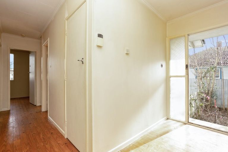 Photo of property in 12 Gardiner Grove, Mangere East, Auckland, 2024