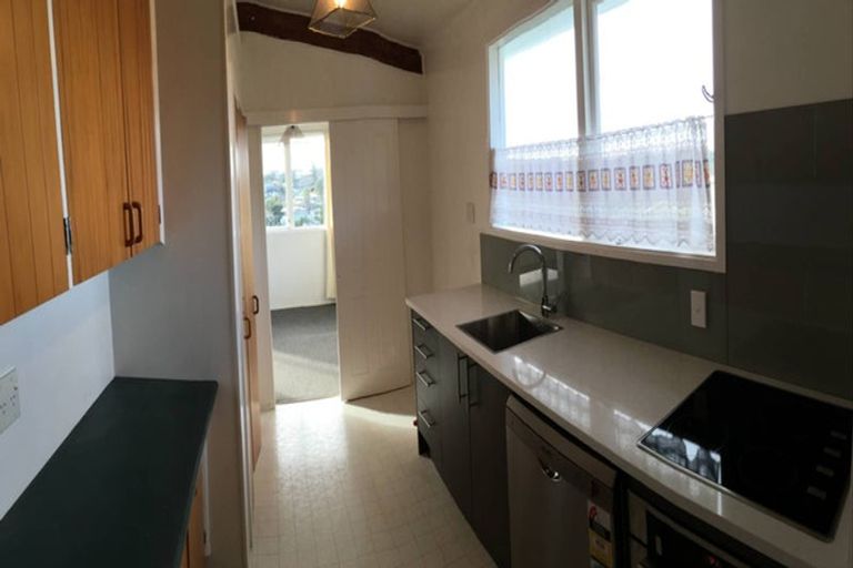 Photo of property in 46 Richards Avenue, Forrest Hill, Auckland, 0620