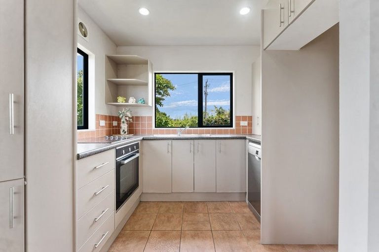 Photo of property in 2a Sycamore Drive, Sunnynook, Auckland, 0620