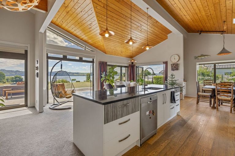 Photo of property in 32 Kuiwai Drive, Rainbow Point, Taupo, 3330