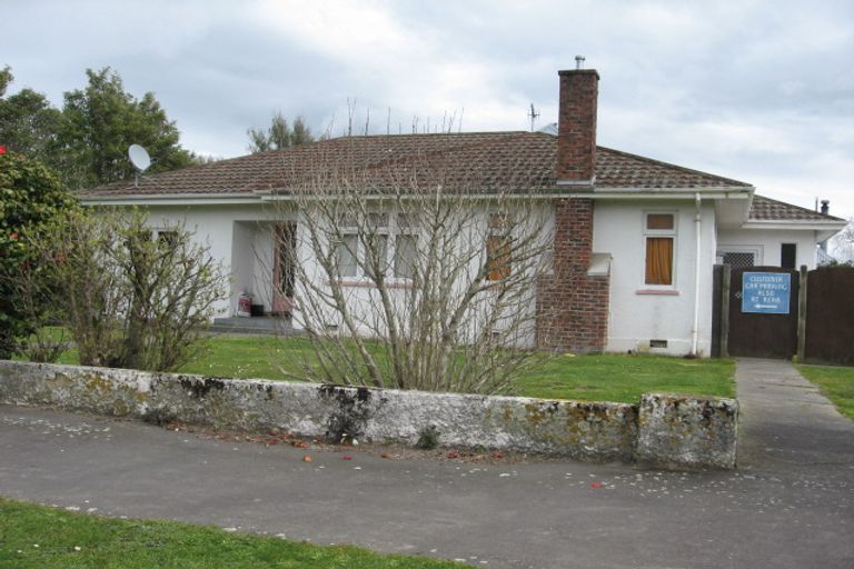 Photo of property in 1 Graham Place, West End, Palmerston North, 4410