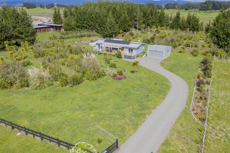 Photo of property in 8 Mowhia Grove, Waitarere, Levin, 5510