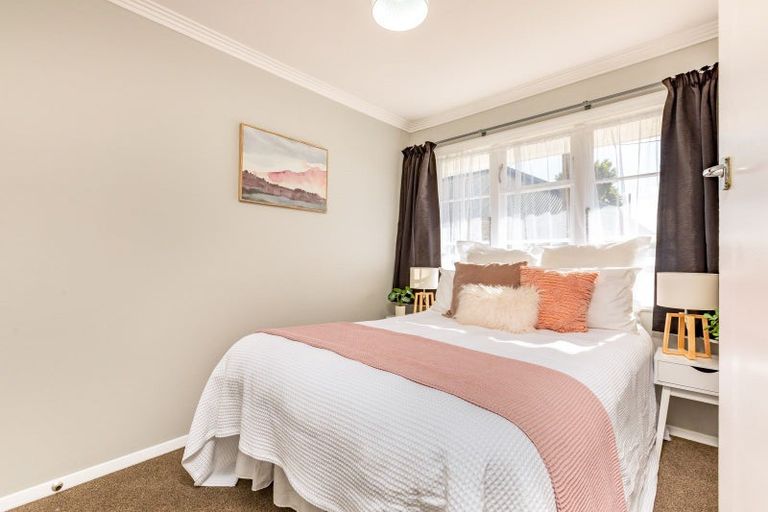 Photo of property in 4/6 Ruahine Street, Trentham, Upper Hutt, 5018