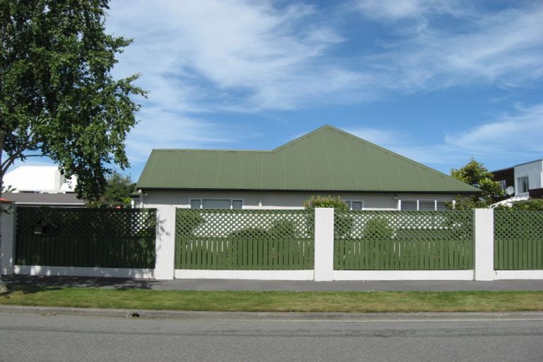Photo of property in 1/102 Apsley Drive, Avonhead, Christchurch, 8042