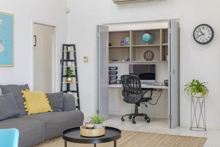 Photo of property in 102 Rototuna Road, Rototuna, Hamilton, 3210