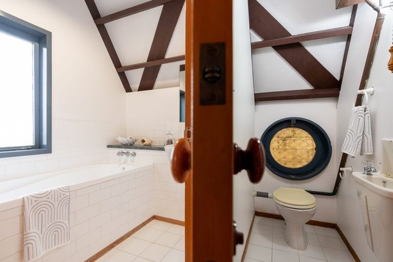 Photo of property in 62 The Parade, Paekakariki, 5034