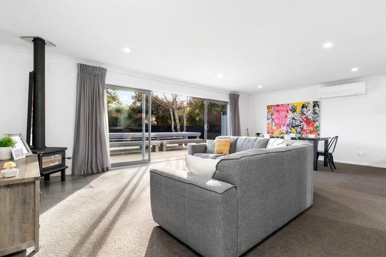 Photo of property in 4 Waikuku Beach Road, Waikuku Beach, 7473