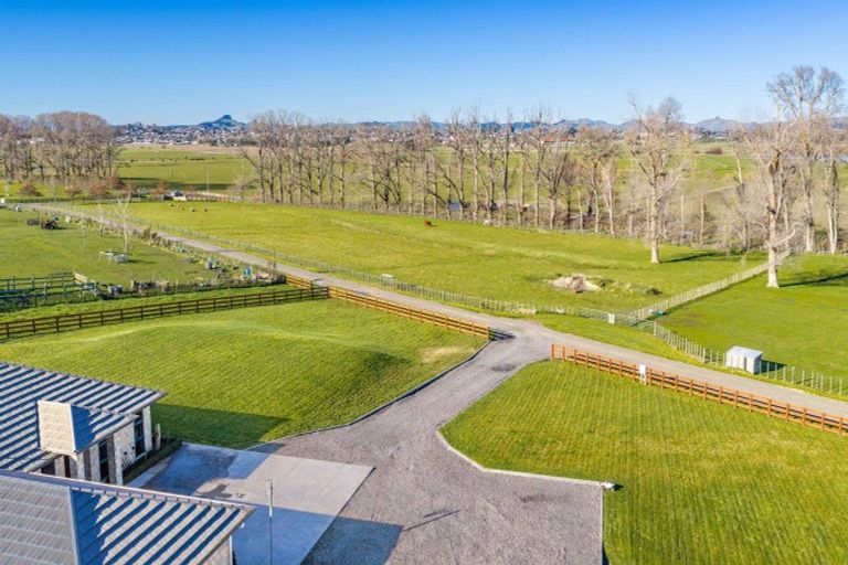 Photo of property in 3 Jg Wilson Drive, Waipukurau, 4281