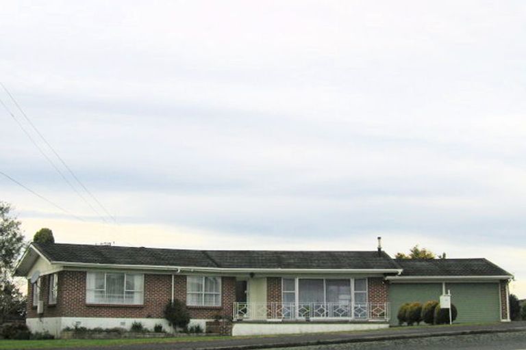 Photo of property in 77 Tuhikaramea Road, Dinsdale, Hamilton, 3204