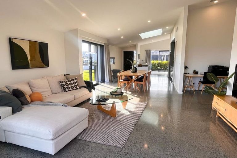 Photo of property in 6 Blue Jacket Drive, Halswell, Christchurch, 8025