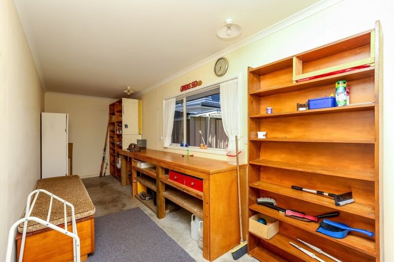 Photo of property in 14 Belt Road, Moturoa, New Plymouth, 4310