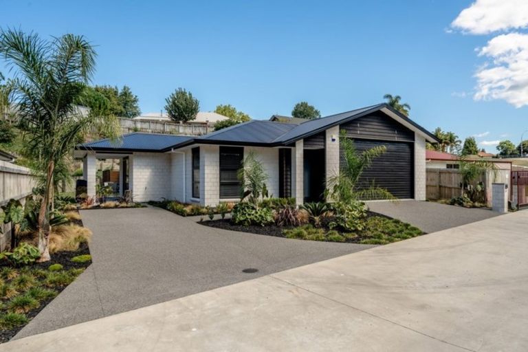 Photo of property in 27 Peter Burke Way, Pyes Pa, Tauranga, 3112