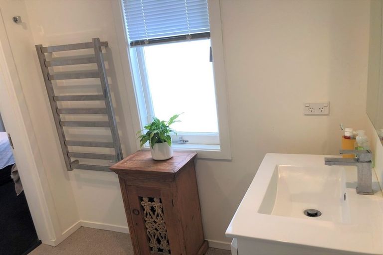 Photo of property in 7 Queens Parade, Devonport, Auckland, 0624