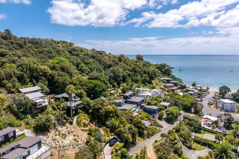 Photo of property in 25 Miro Road, Palm Beach, Waiheke Island, 1081