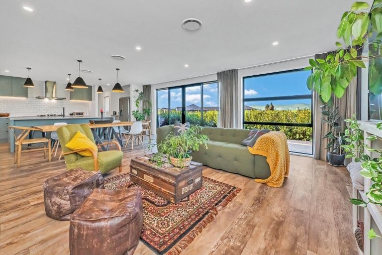 Photo of property in 28 Hollard Crescent, Lincoln, 7608