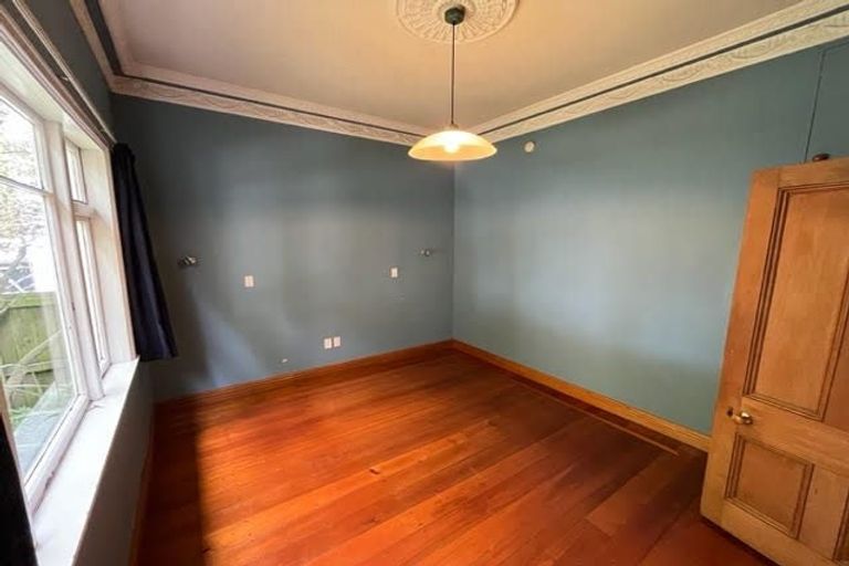 Photo of property in 7 Grove Road, Addington, Christchurch, 8024