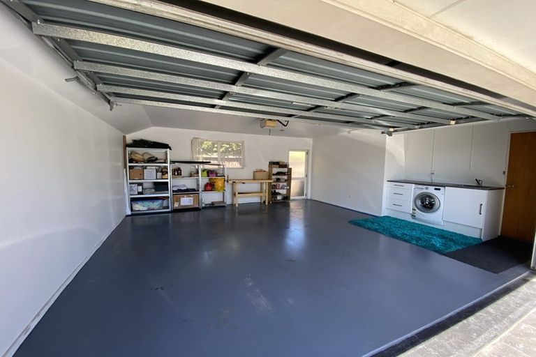 Photo of property in 2/97a Grimseys Road, Redwood, Christchurch, 8051