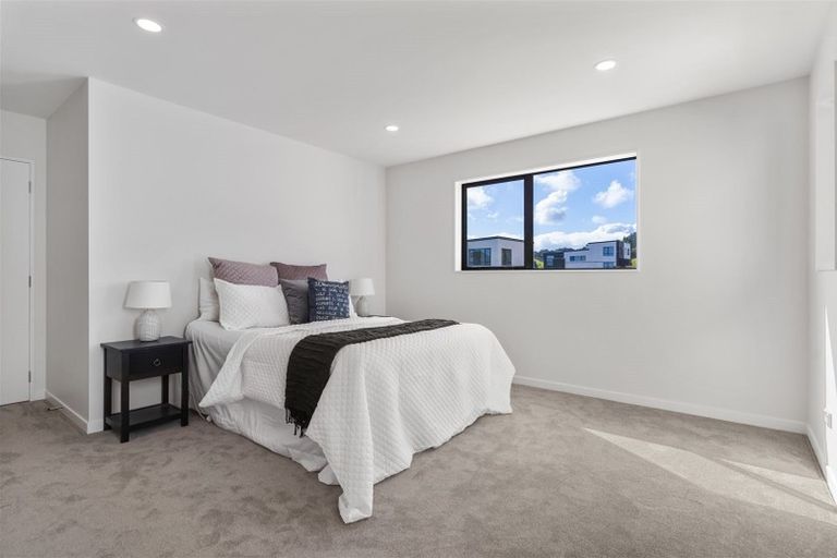 Photo of property in 13 Bremner Ridge Street, Flat Bush, Auckland, 2019