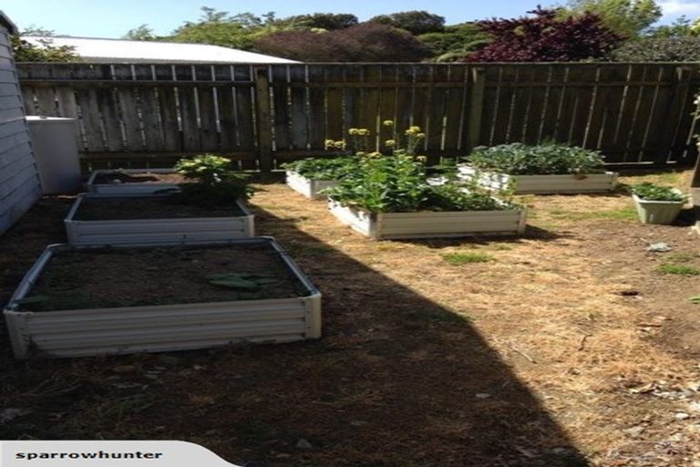 Photo of property in 6 Aratika Crescent, Otaki, 5512