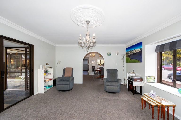 Photo of property in 405-407 Fitzroy Avenue, Hastings, 4122