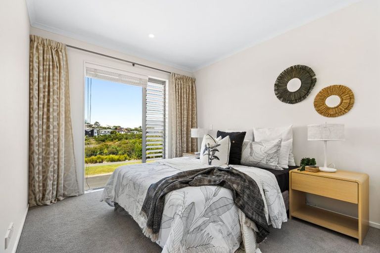 Photo of property in 44 Owen Chapman Drive, Red Beach, 0932