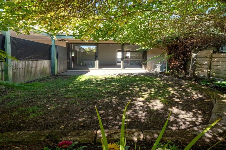 Photo of property in 5/66 Robinson Avenue, Holdens Bay, Rotorua, 3010
