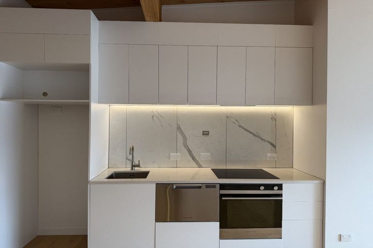 Photo of property in 10/165 Hobsonville Point Road, Hobsonville, Auckland, 0616